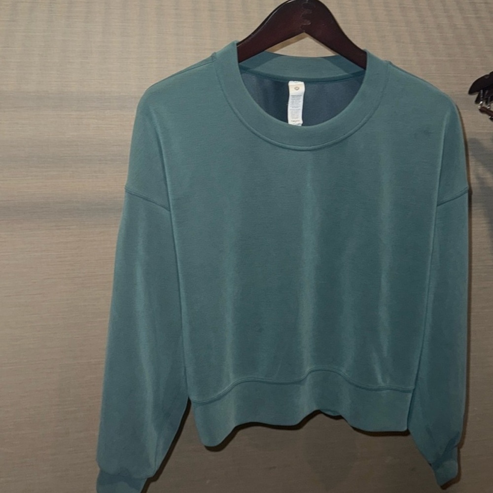 Perfectly oversized crop crew softstreme
